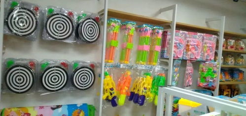 隨州地?cái)偨?jīng)濟(jì)興起 日用百貨的街頭生意經(jīng)